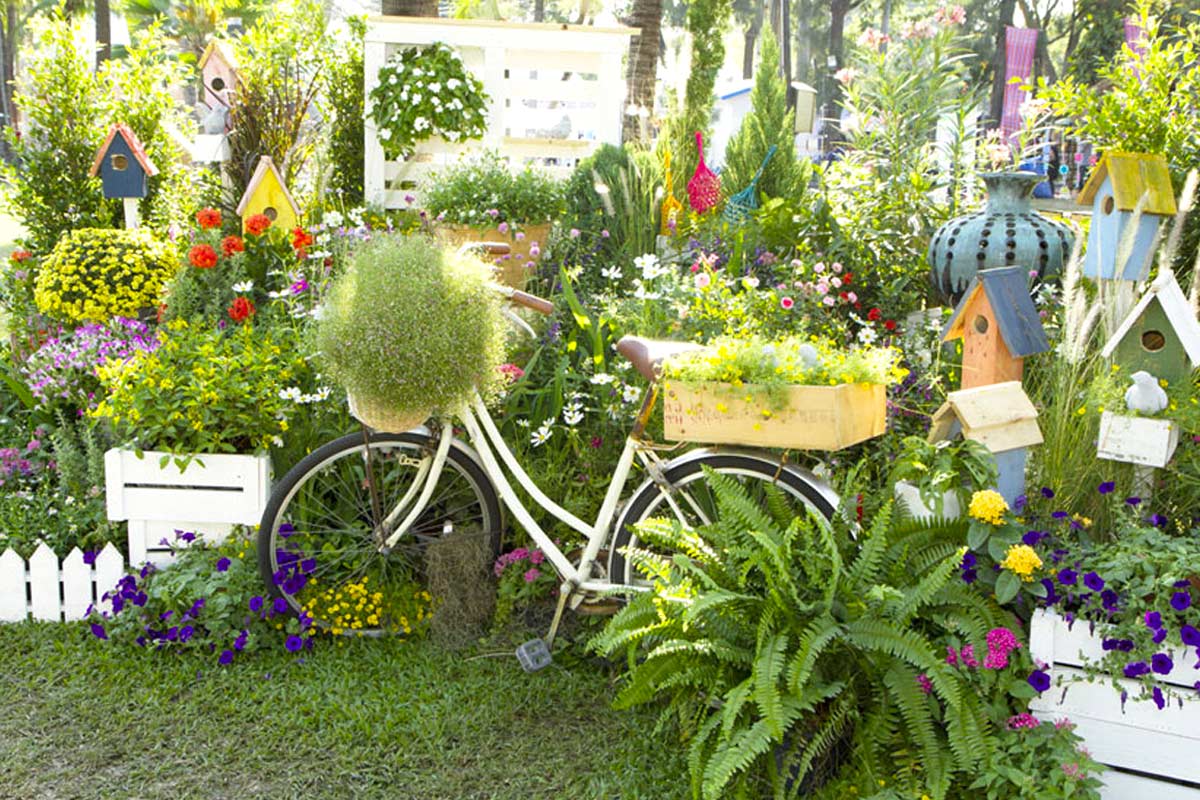 Comment décorer votre jardin avec un vieux vélo