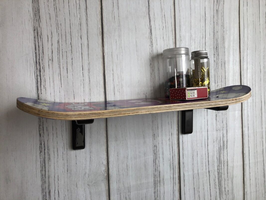 Recyclage créatif de vieux skateboards