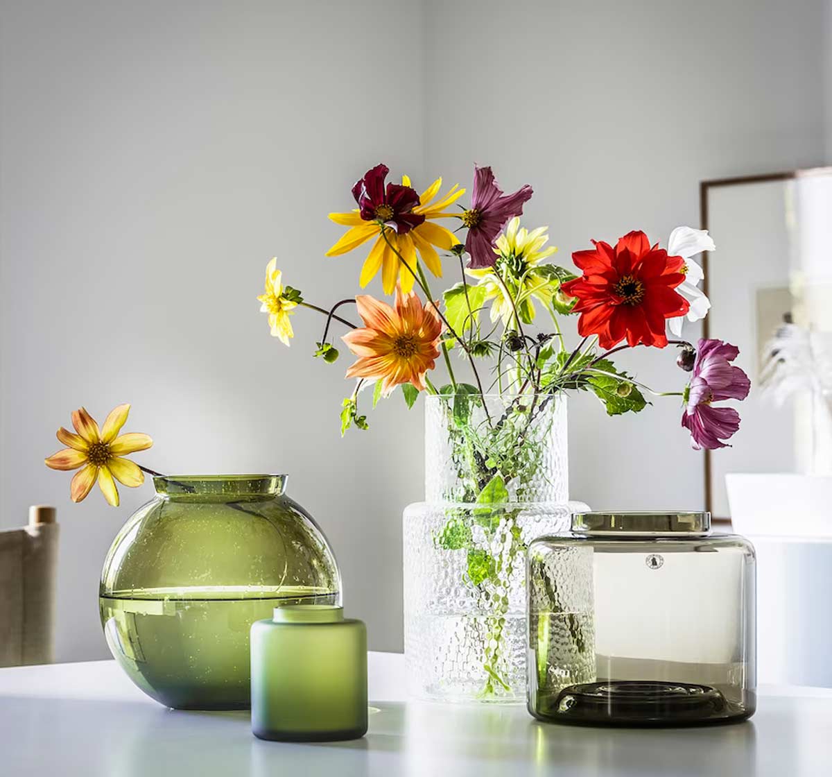 Inspirations de vases Ikea pour une touche de design dans la maison.