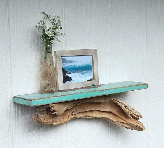 Etagère en bois flotté DIY avec pot de fleur.