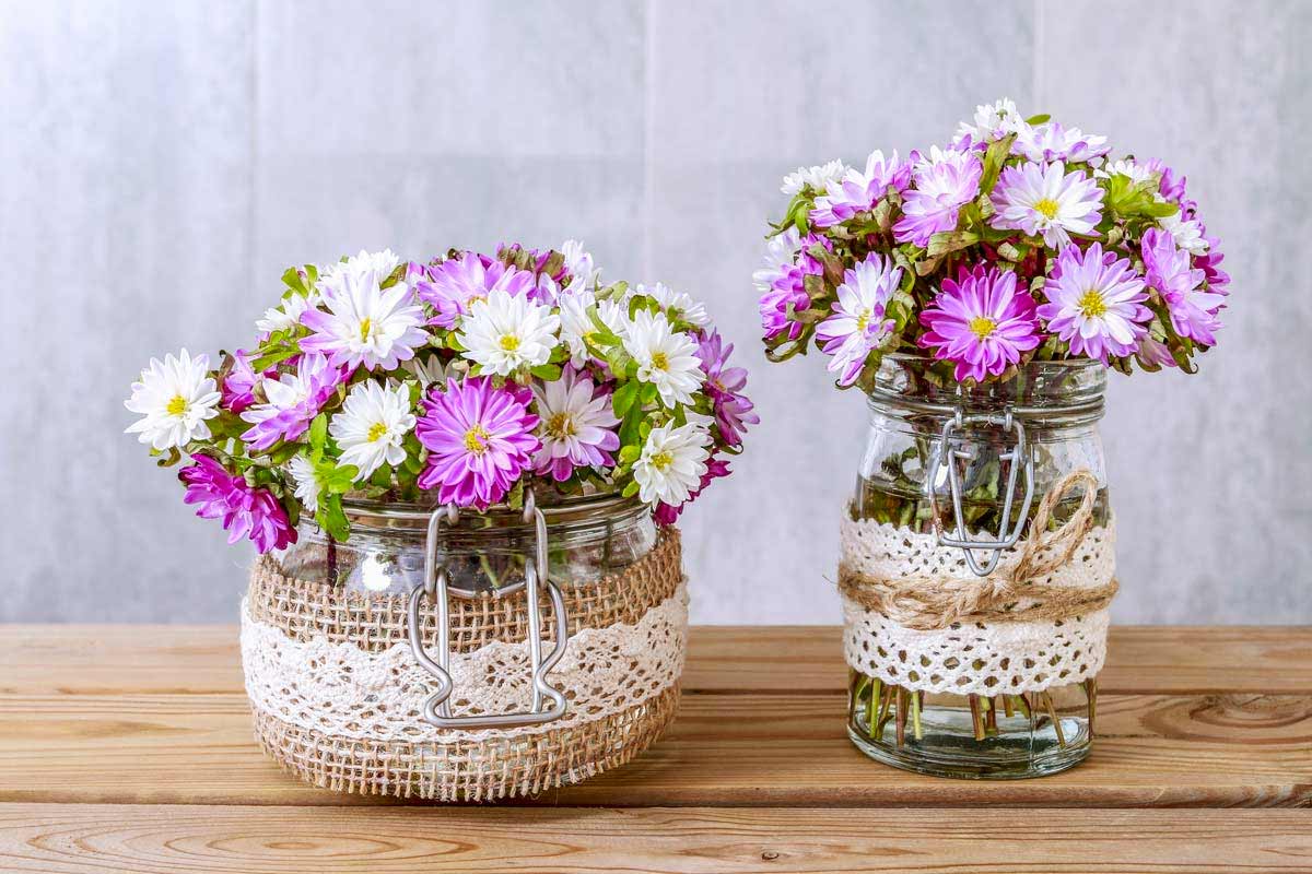 compositions florales avec chrysanthèmes