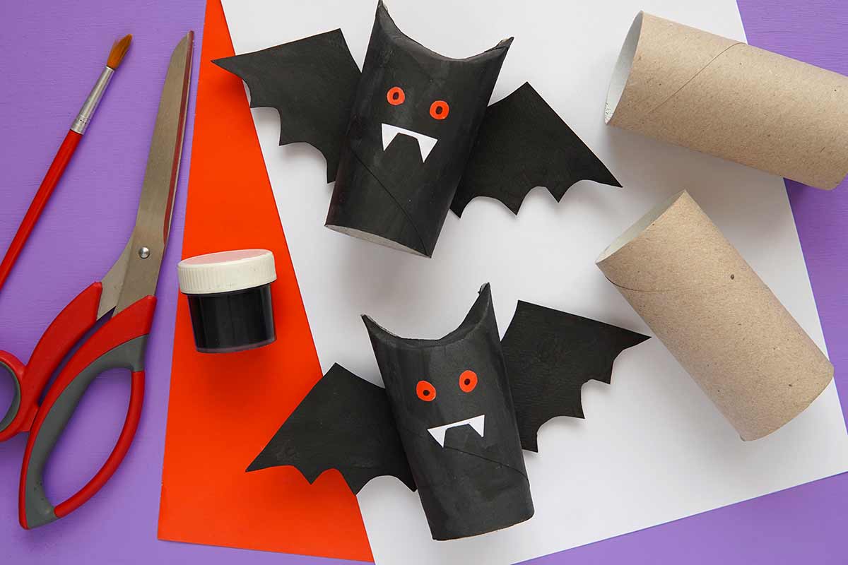 chauve-souris en carton de papier pour Halloween